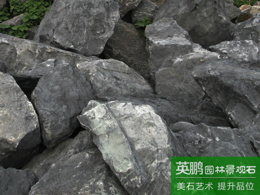 廠家批發園林假山庭院造景野山石駁岸流水黑石 大量黑山石自然石